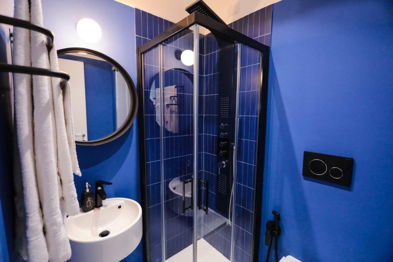 Single Room Private Bathroom