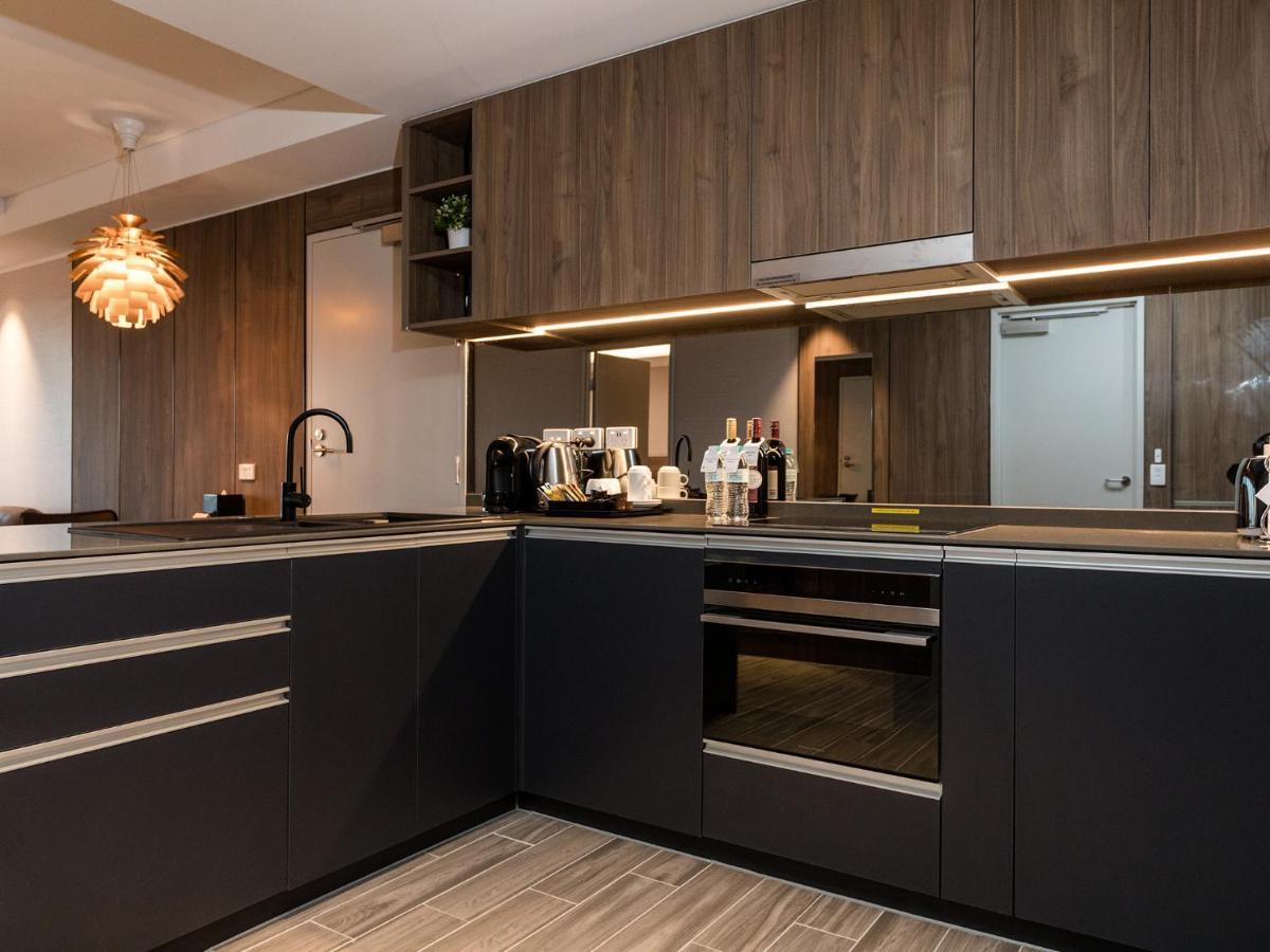 Deluxe One-Bedroom Suite Bournemouth