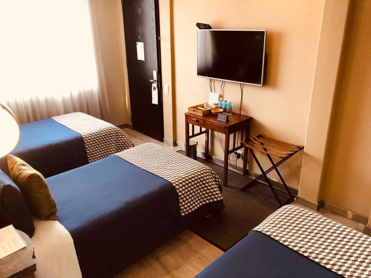 Triple Room