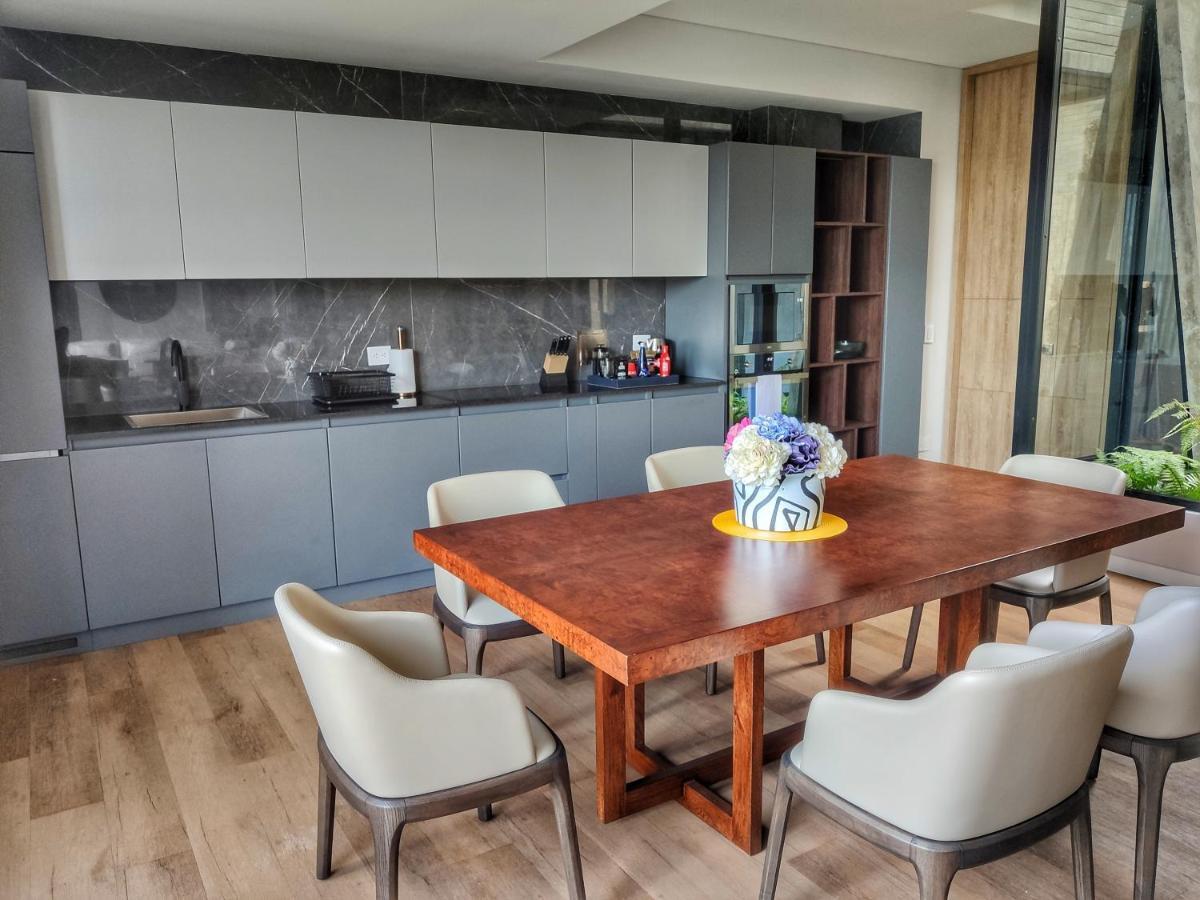 Deluxe Penthouse Apartment
