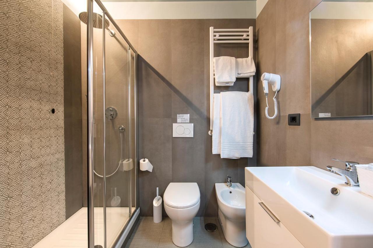 Two Connecting Double Rooms