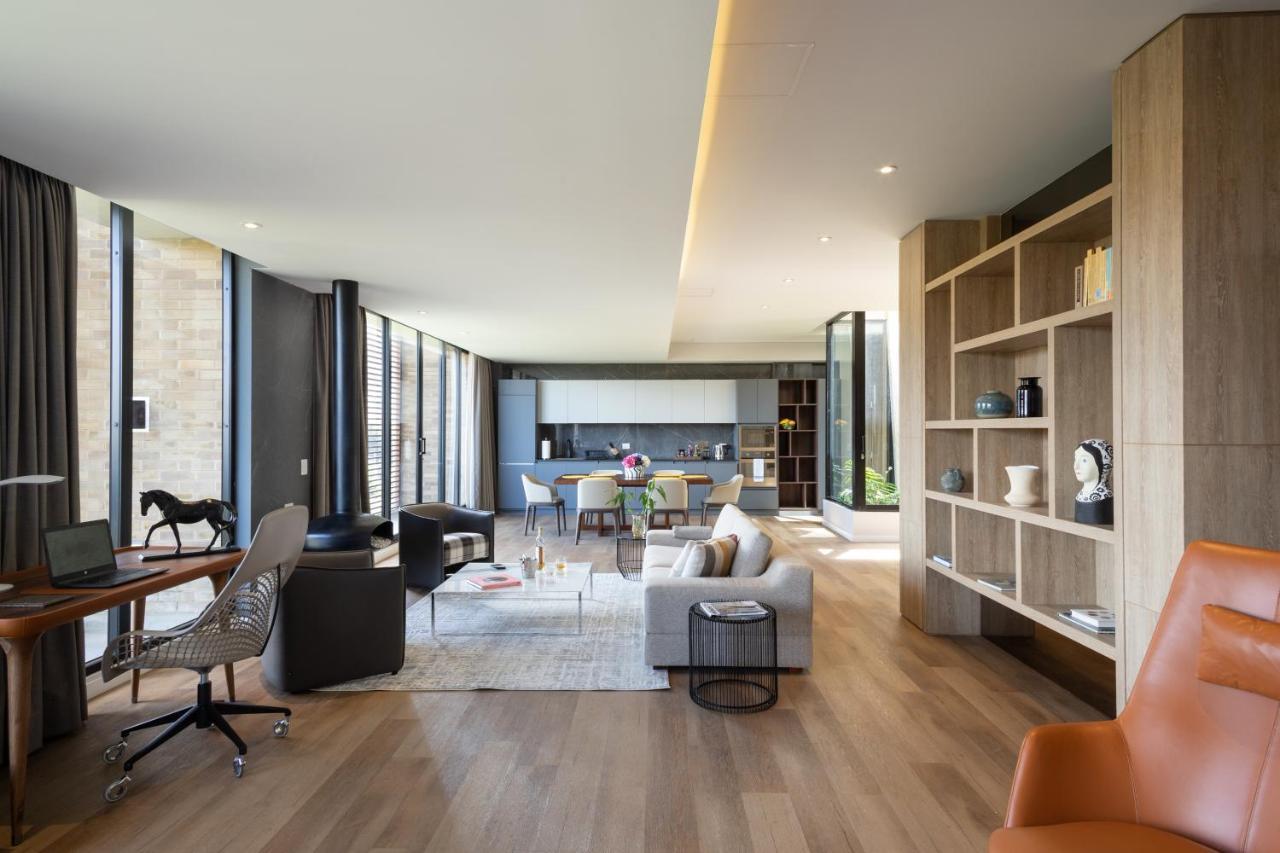 Deluxe Penthouse Apartment