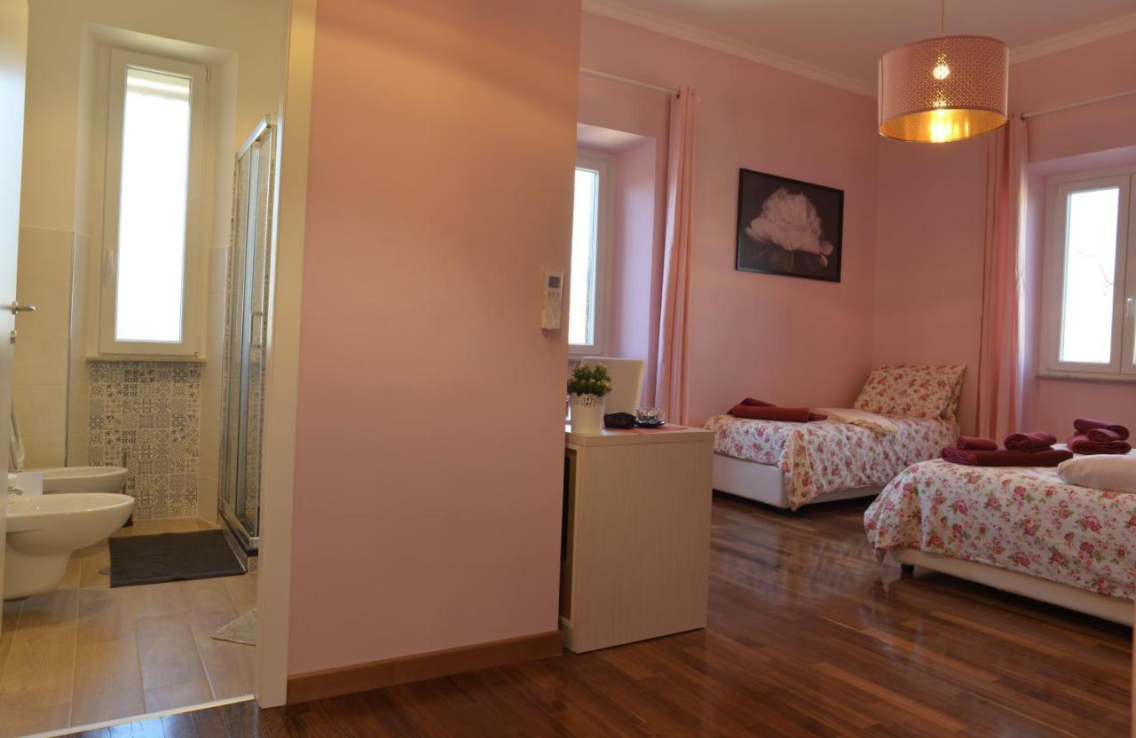 Triple Room Private Bathroom