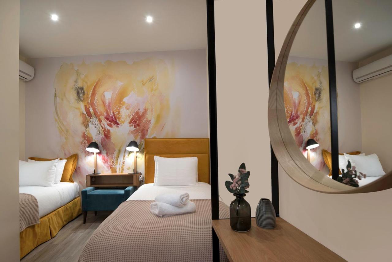 Canvas Twin Room