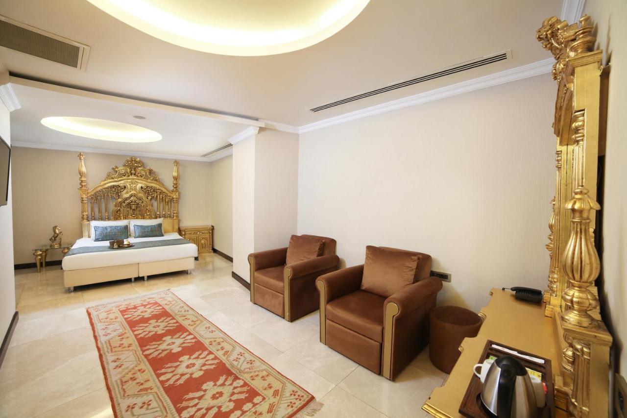 Connecting Family Room - Free Access to Spa