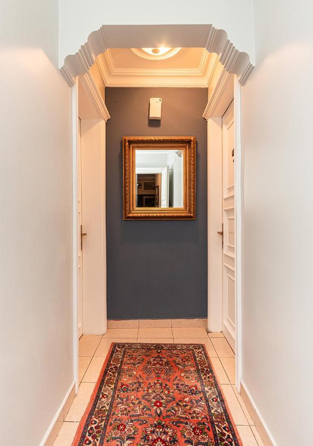 Connecting Family Room