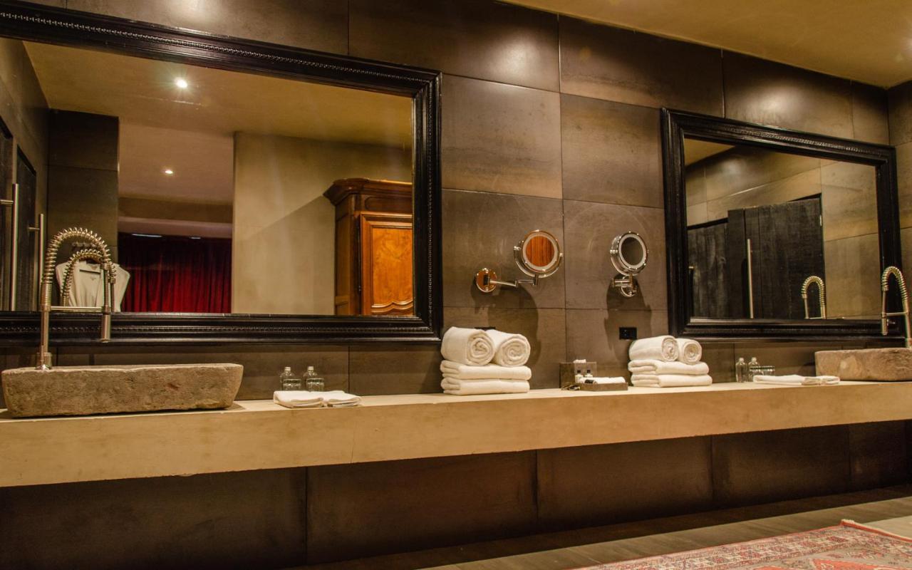 Family Village Suite