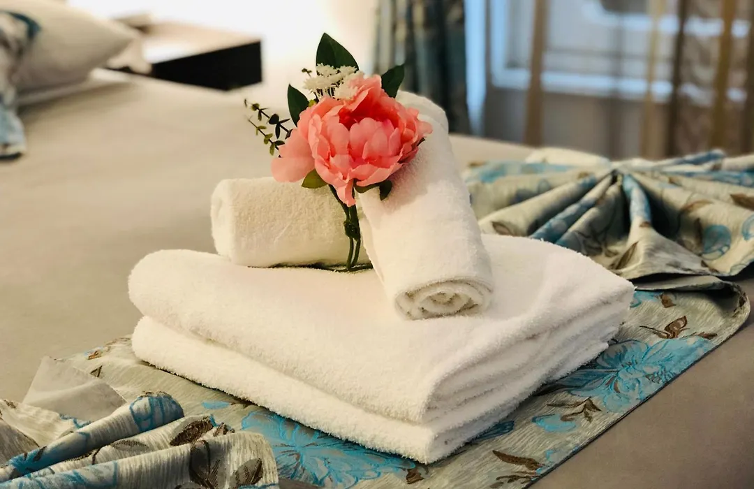 Kambal Luxury Suites-1