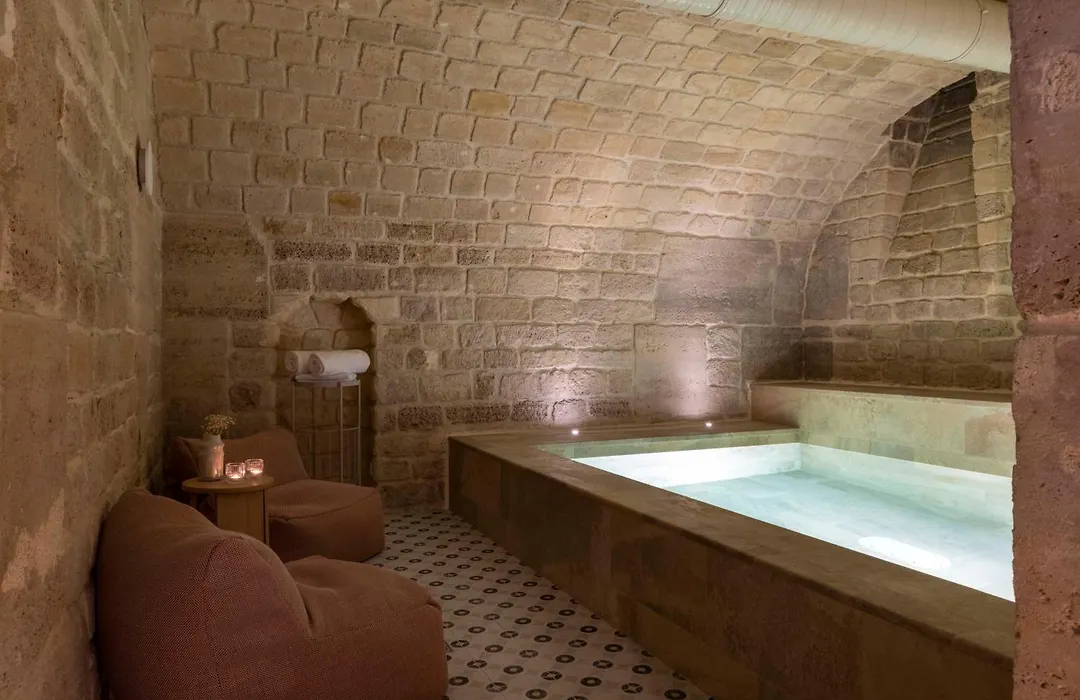 Le Petit Beaumarchais Hotel & Spa-1