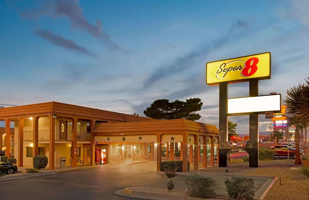 Super 8 By Wyndham El Paso Airport-1