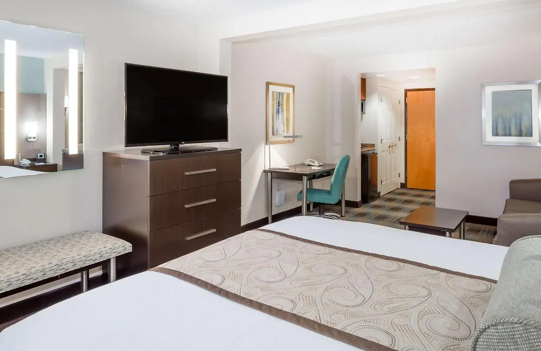 Wingate By Wyndham - Orlando International Airport- Free Hot Breakfast-1