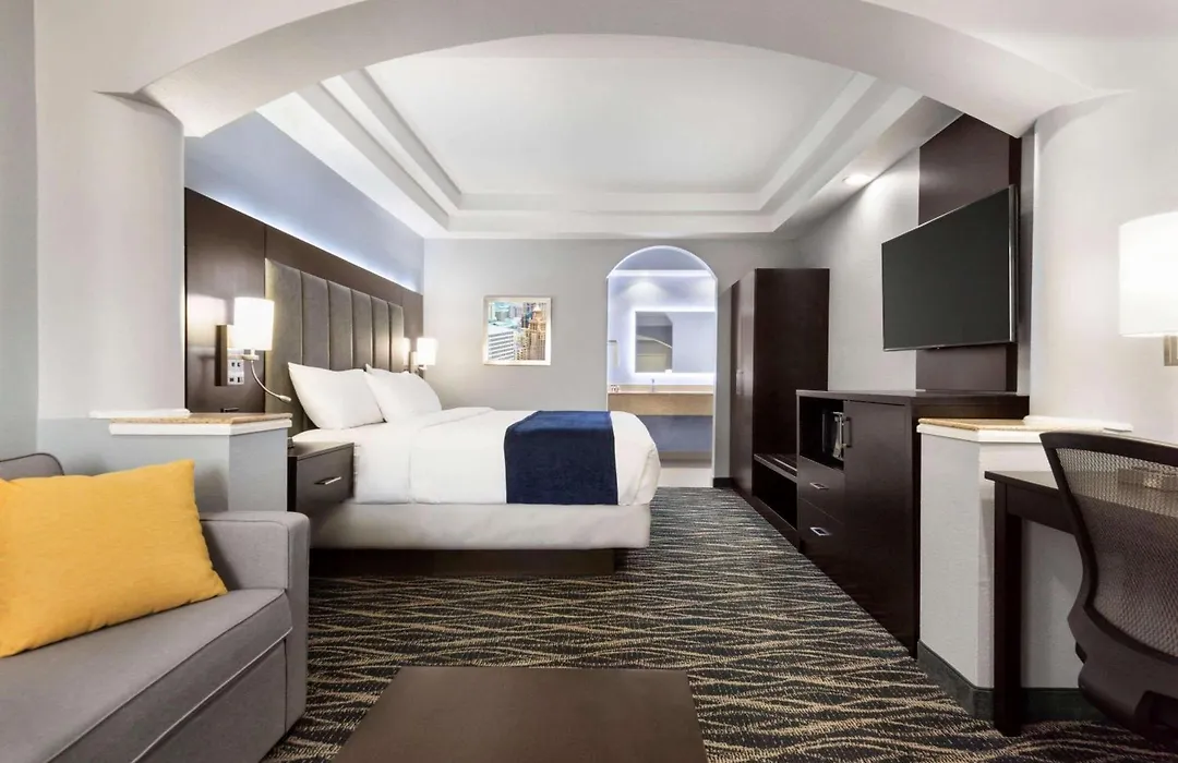 Days Inn & Suites By Wyndham Houston Hobby Airport-1