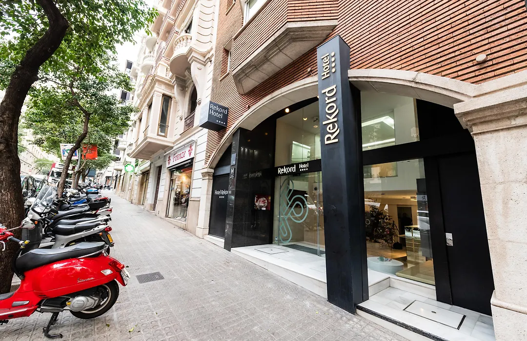 Atenea Rekord Suites Barcelona-1