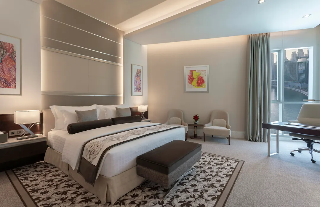 Renaissance Business Bay Hotel, Dubai-1