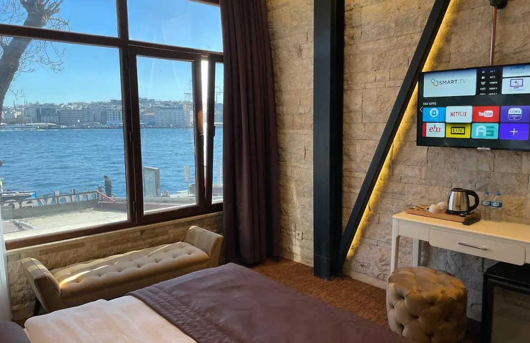 Weingart Seaside Hotel-1