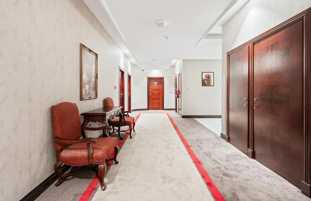 Chairmen Hotel-1