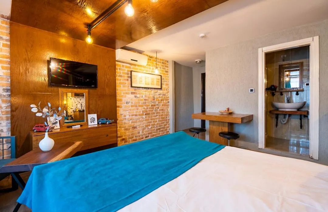 Cube Suites-1