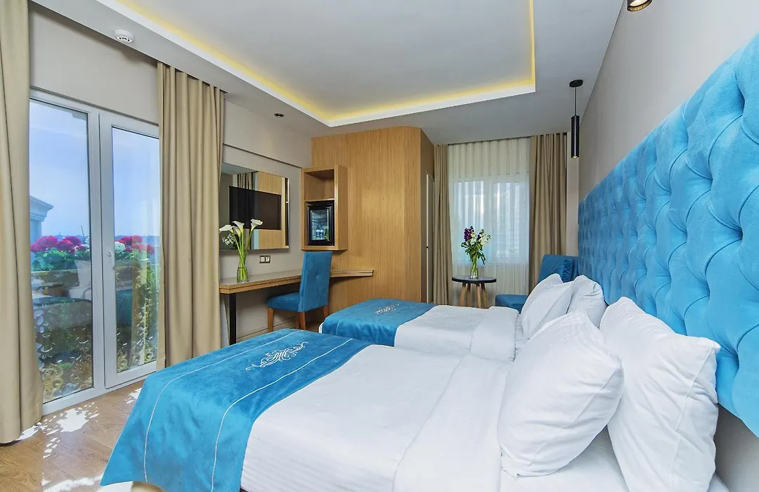 History Hotel-1