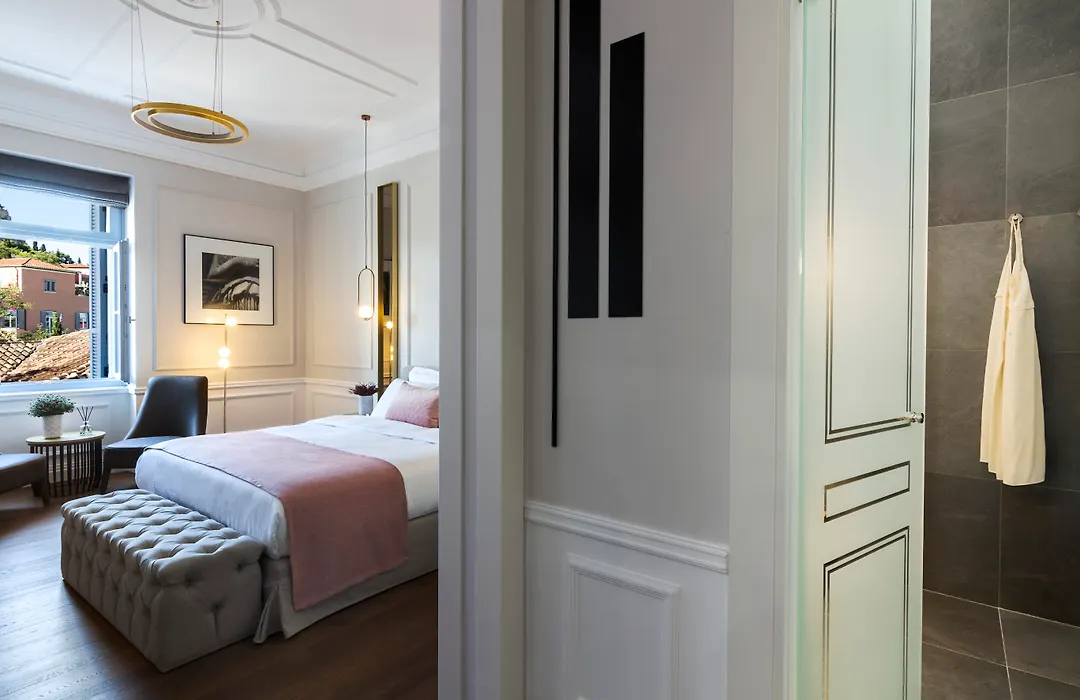 A77 Suites, Small Luxury Hotels Of The World-1