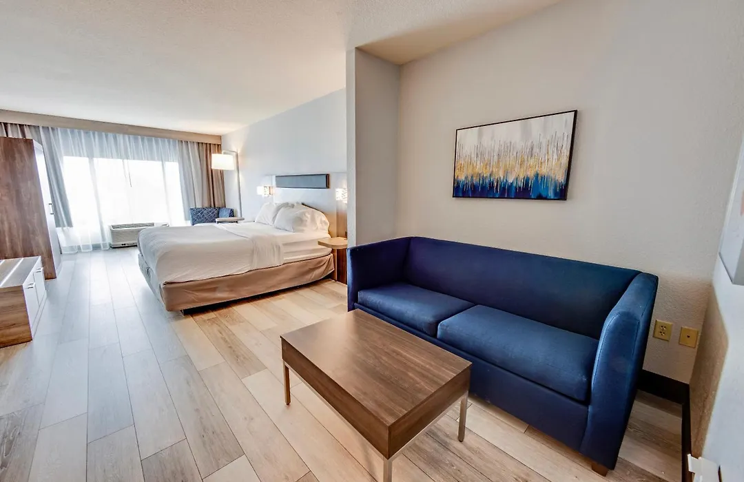 Holiday Inn Express Hotel & Suites Ohio State University- Osu Medical Center By Ihg-1