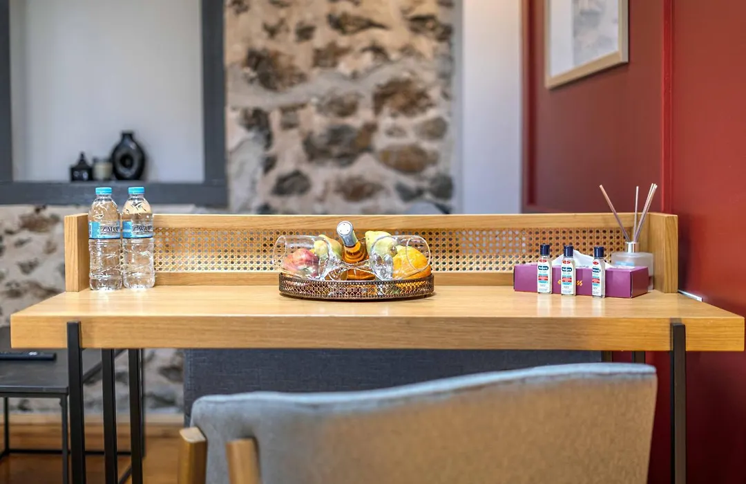 Belle Athenes - Luxury Rooms At Monastiraki Railway Station-1