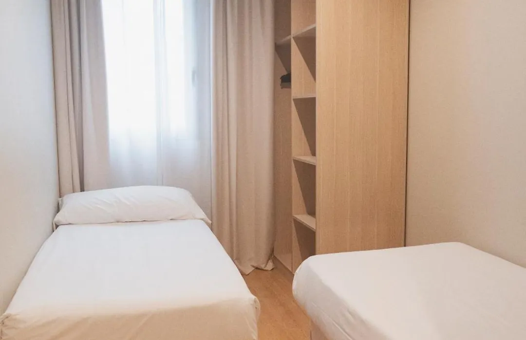 Apartments Hotel Sant Pau-1