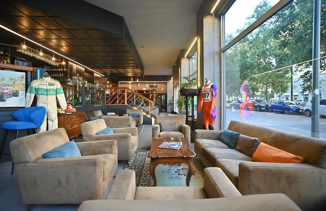 Admiral Hotel-1