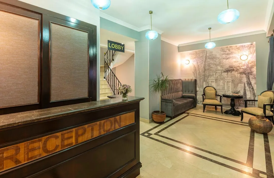 Raymond Hotel Old City-1
