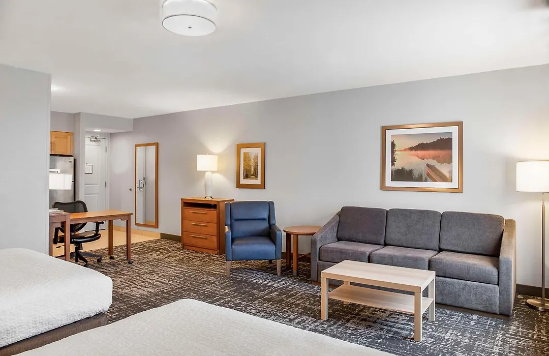 Homewood Suites By Hilton Winnipeg Airport - Polo Park-1