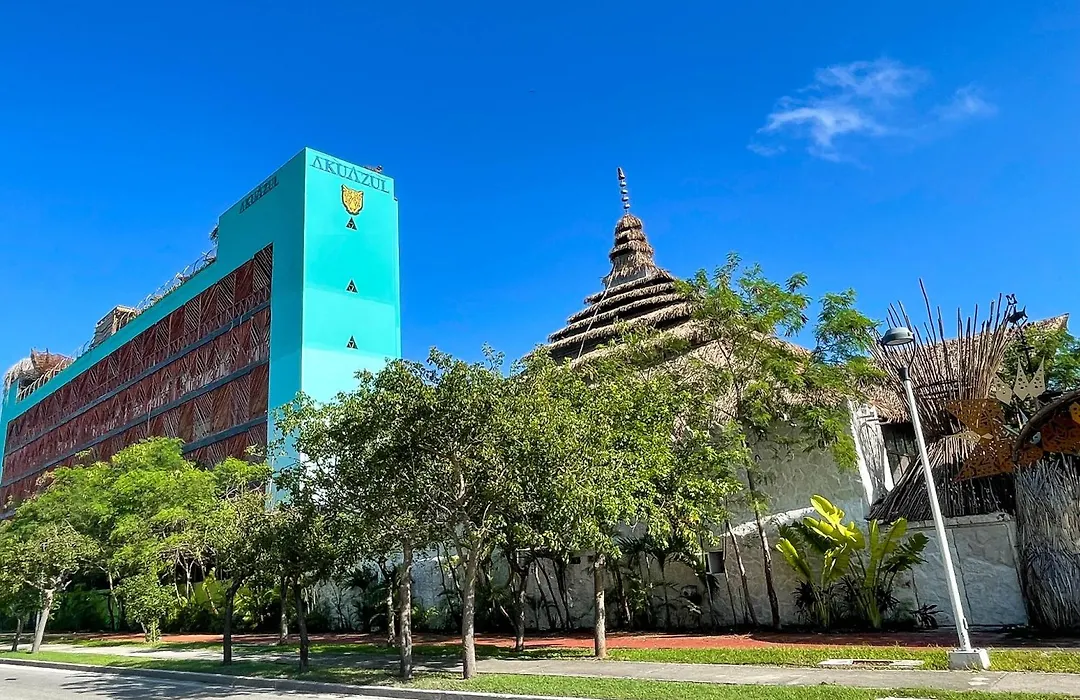 Akuazul Resorts Adults Only-1