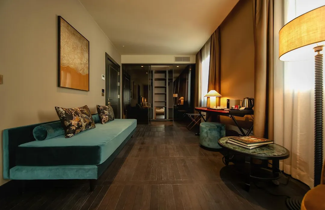 U-Visionary Venezia Hotel-1