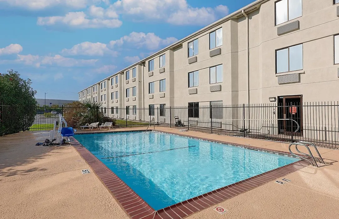 Greentree Inn - Iah Airport Jfk Blvd-1