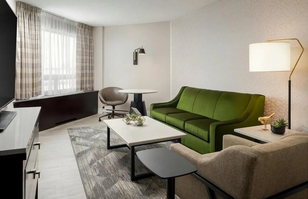 Sheraton Montreal Airport Hotel-1