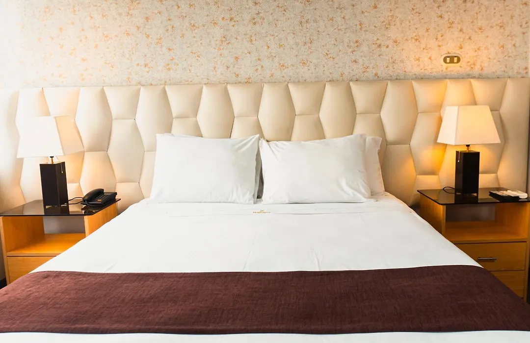 Hotel Ferre Miraflores-1