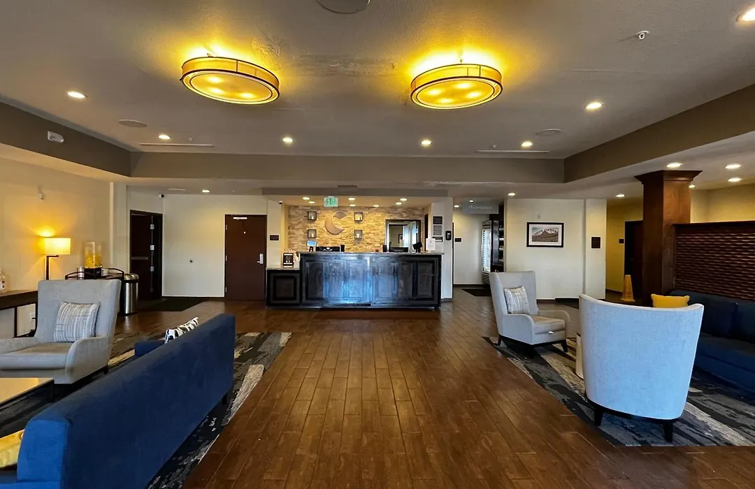 Comfort Suites Denver International Airport-1