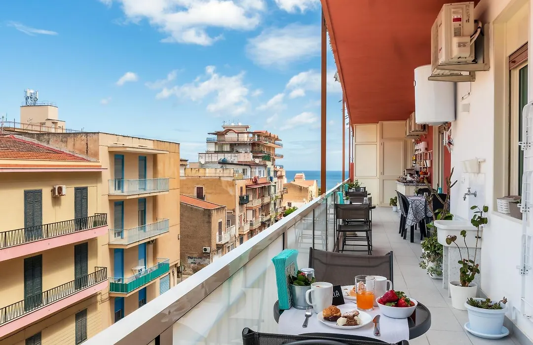 Ciccio Rooms And Breakfast - Self Check-In-1