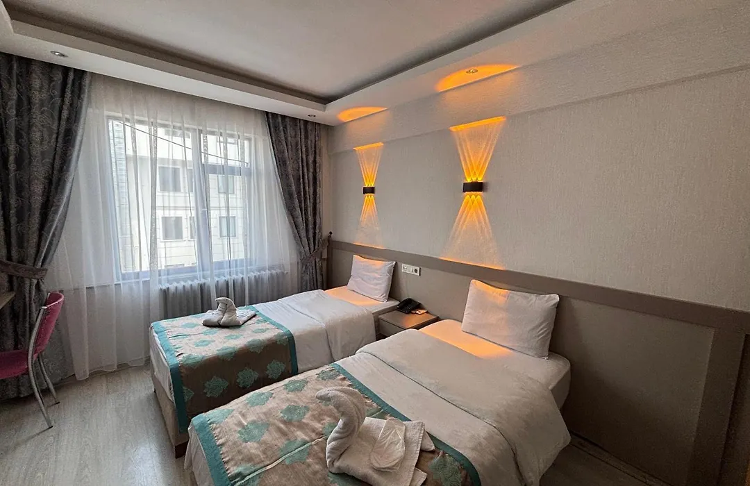 Fly Hotel-1