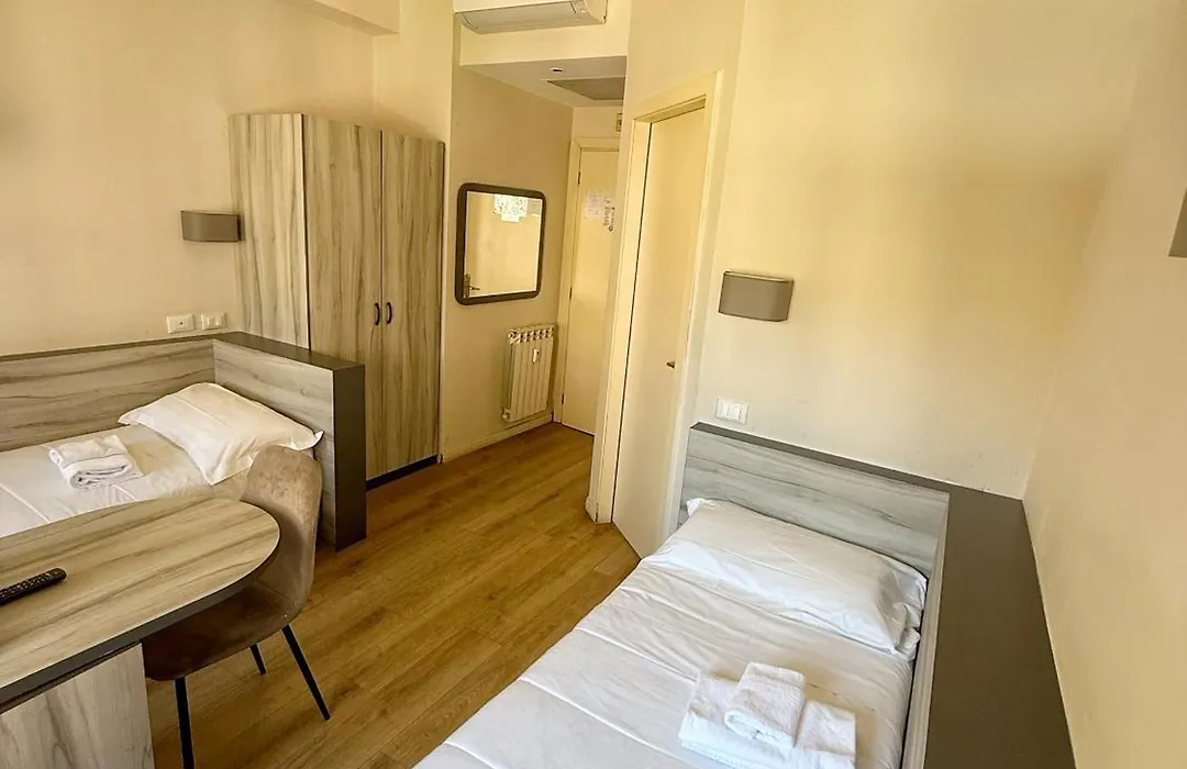Hotel Laura-1