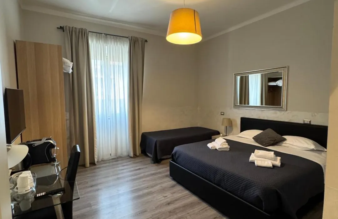 Rhs Rienzo Suites Guesthouse-1