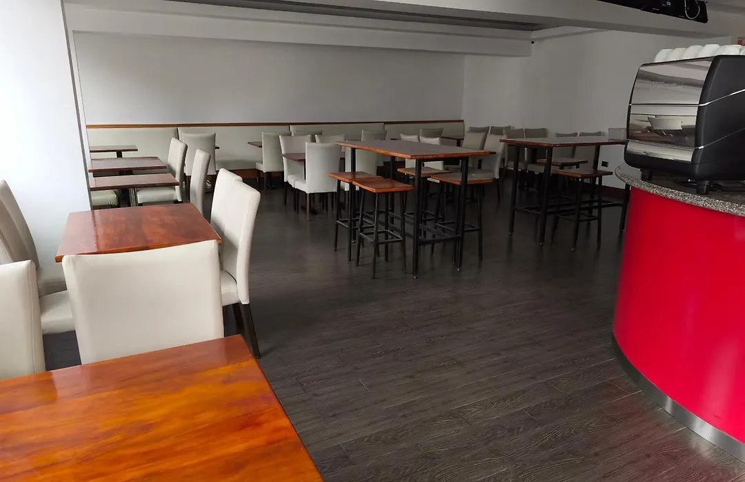 La Luna Inn-1