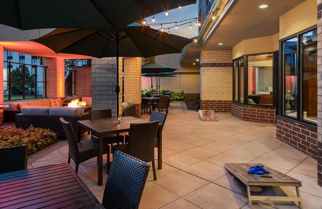 Courtyard By Marriott Bloomington Mall Of America-1