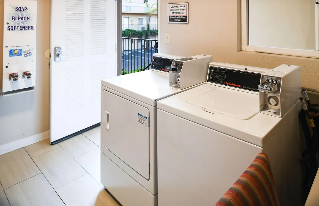 Anaheim Islander Inn And Suites Near Park And Convention Center-1