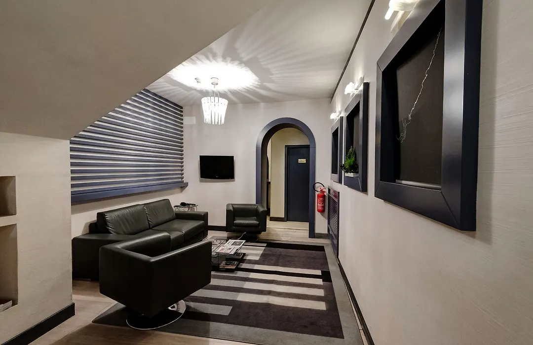 Hotel Piazza Di Spagna-1