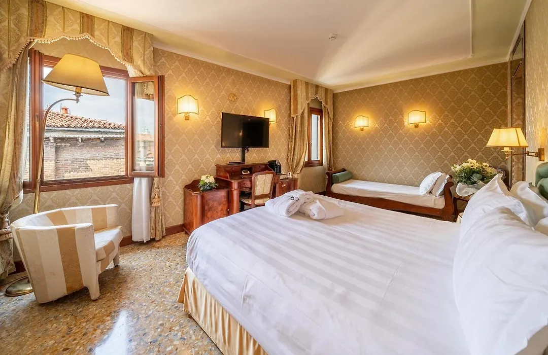 Hotel Colombina-1