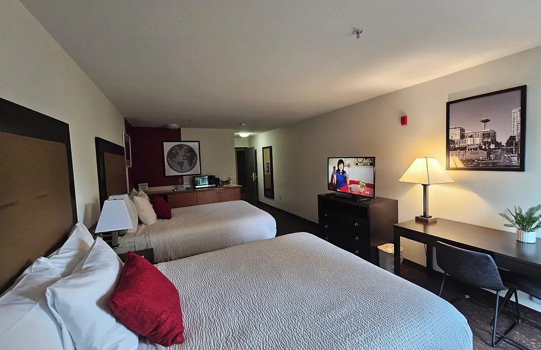 Ramada By Wyndham Seatac Airport-1