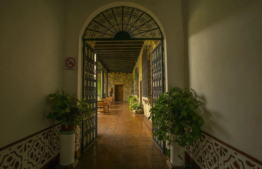 Hotel Posada De Don Rodrigo Antigua-1