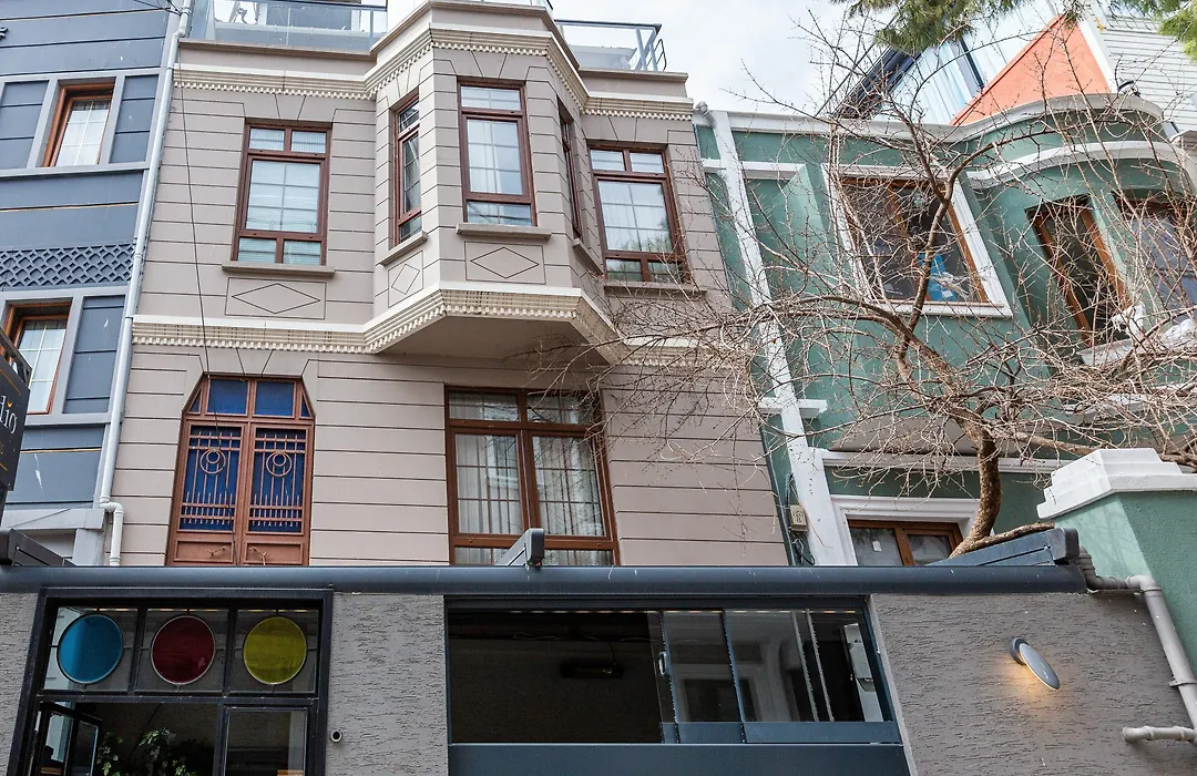 Seraglio Hotel & Suites-1