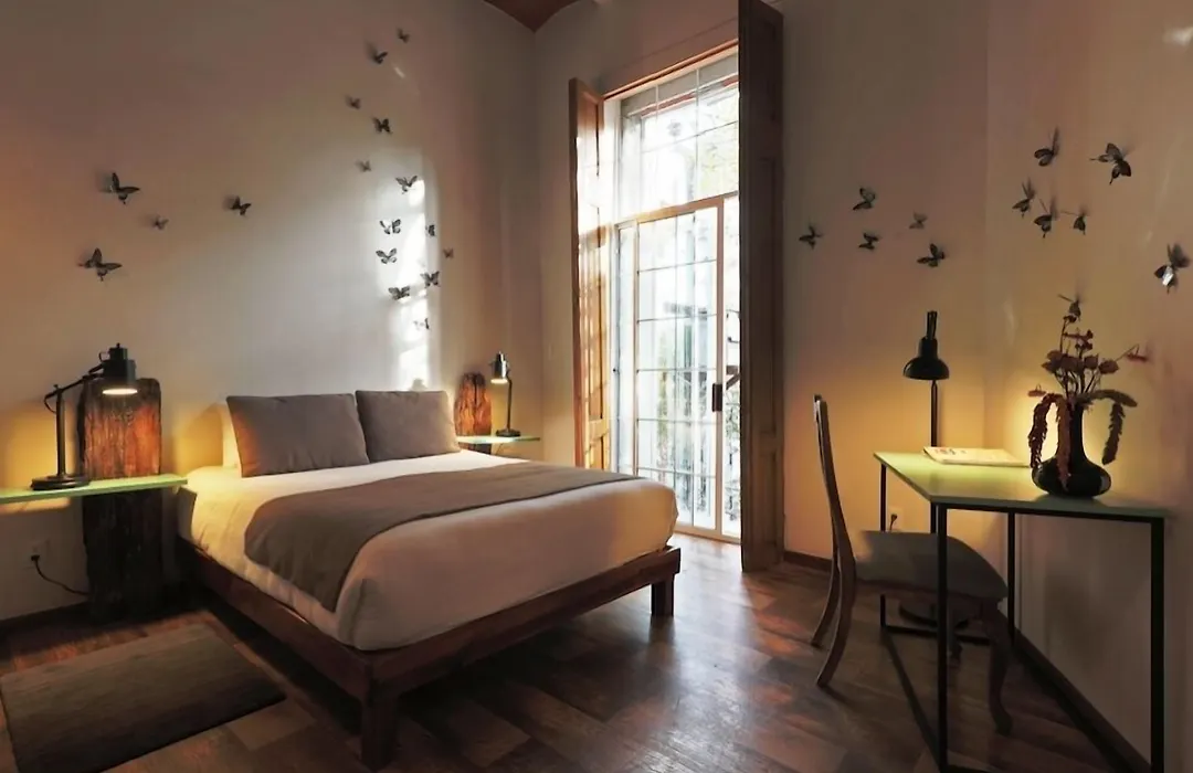 El Patio 77 B&B-1