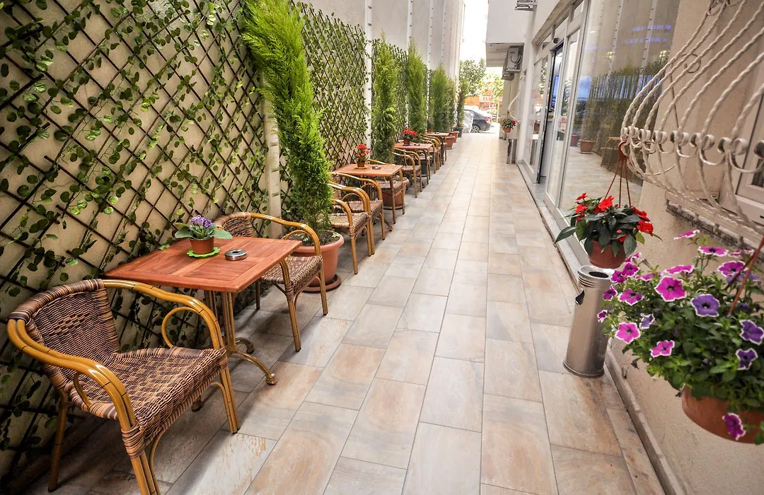 White Palace Hotel-1