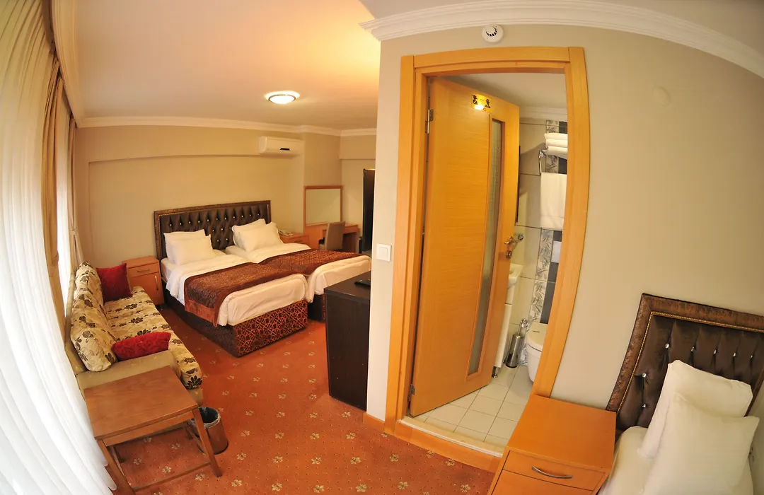 Palace Point Hotel-1